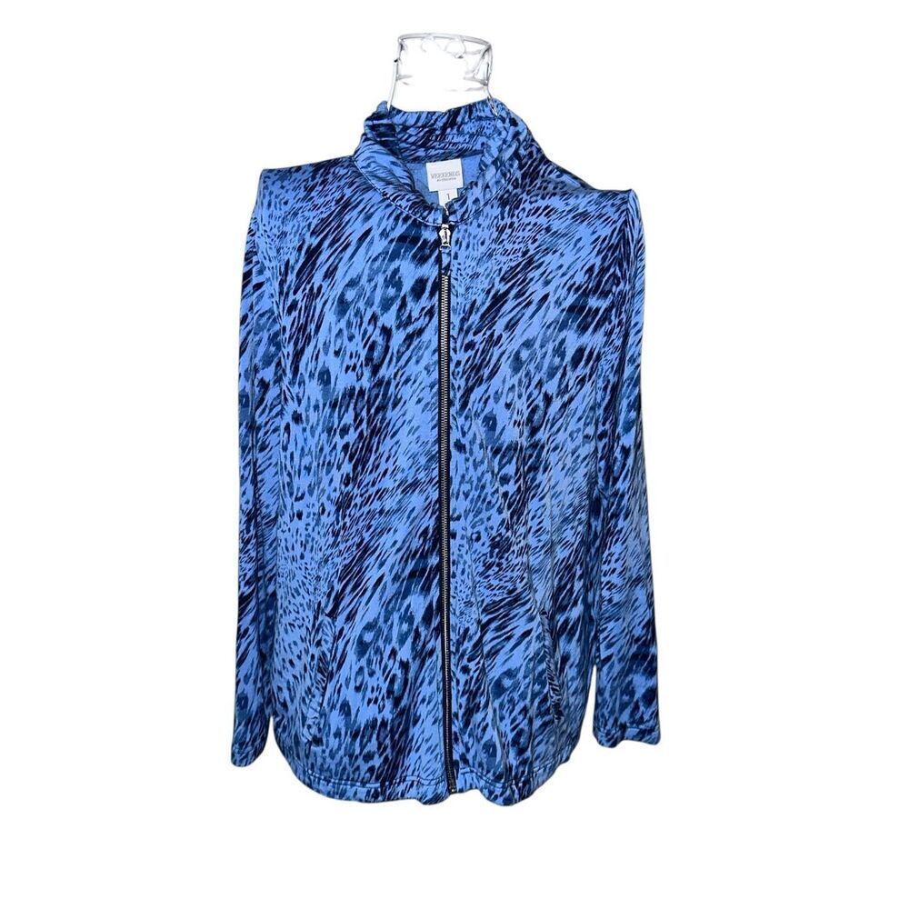 Beautiful CHICO’S WEEKEND Chicos BLUE animal Print Long Sleeve rayon blend Jacke - Picture 2 of 9